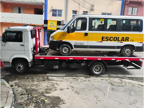 Guincho de Vans na Avenida Maria Coelho de Aguiar 